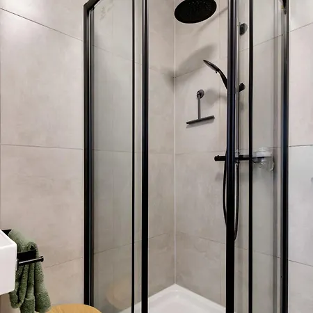 Helsinki -100 M To And Bikepark 아파트